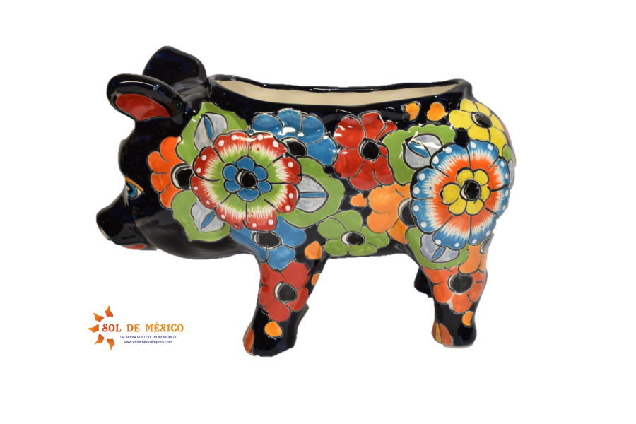 PIG PLANTER HANDCRAFTED IN FLOWERS DESIGN